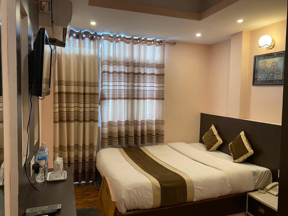Lemon Tree Hotel Katmandou Extérieur photo